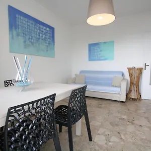 fronte-mare-taggia.hotelitalianriviera.com/